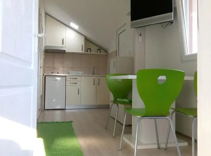 Smestaj Milenkovic سوكو بانيا